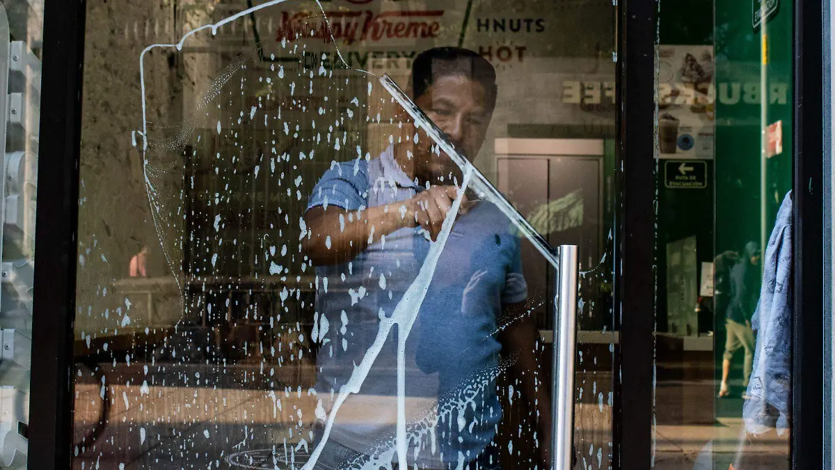 1052540_Trabajador Limpieza Cotidianidad_web