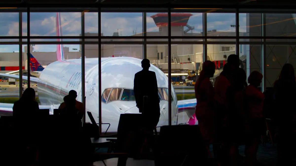 pexels-terrence-bowen-6926582-6861306