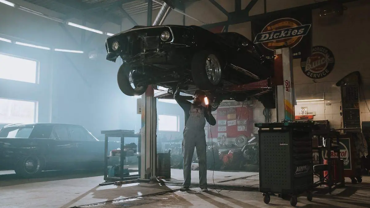 pexels-cottonbro-4489704