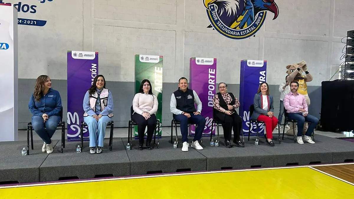 Marco Bonilla inauguró la rehabilitación de la Secundaria 3005