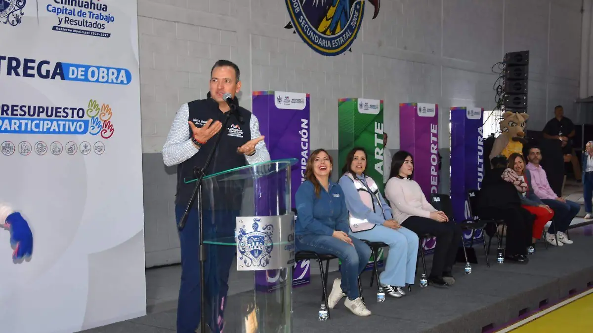 Marco Bonilla inauguró la rehabilitación de la Secundaria 3005