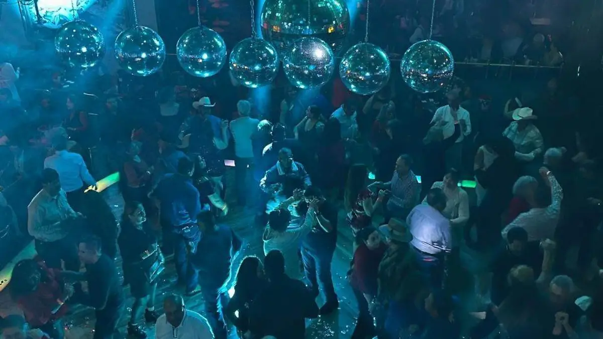 FOTO FACEBOOK SALÓN MEXICO (1)