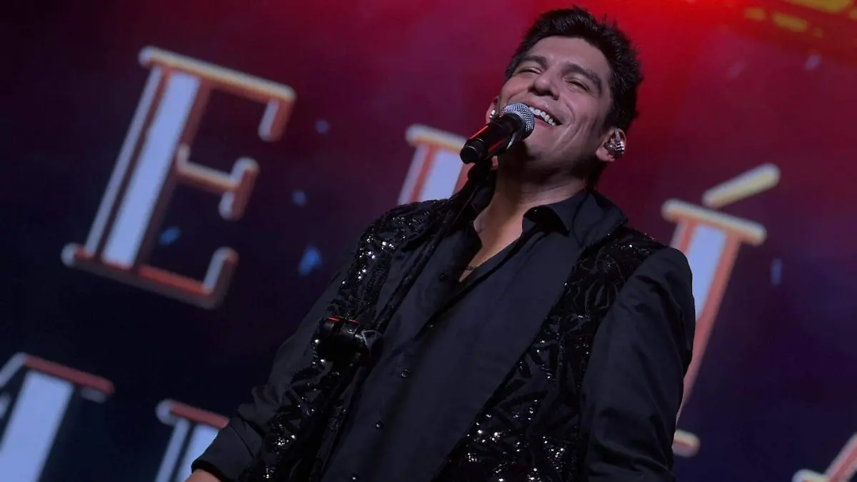 FOTO FACEBOOK ELÍAS MEDINA