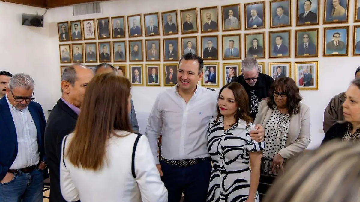 Bonilla se reune con pastores