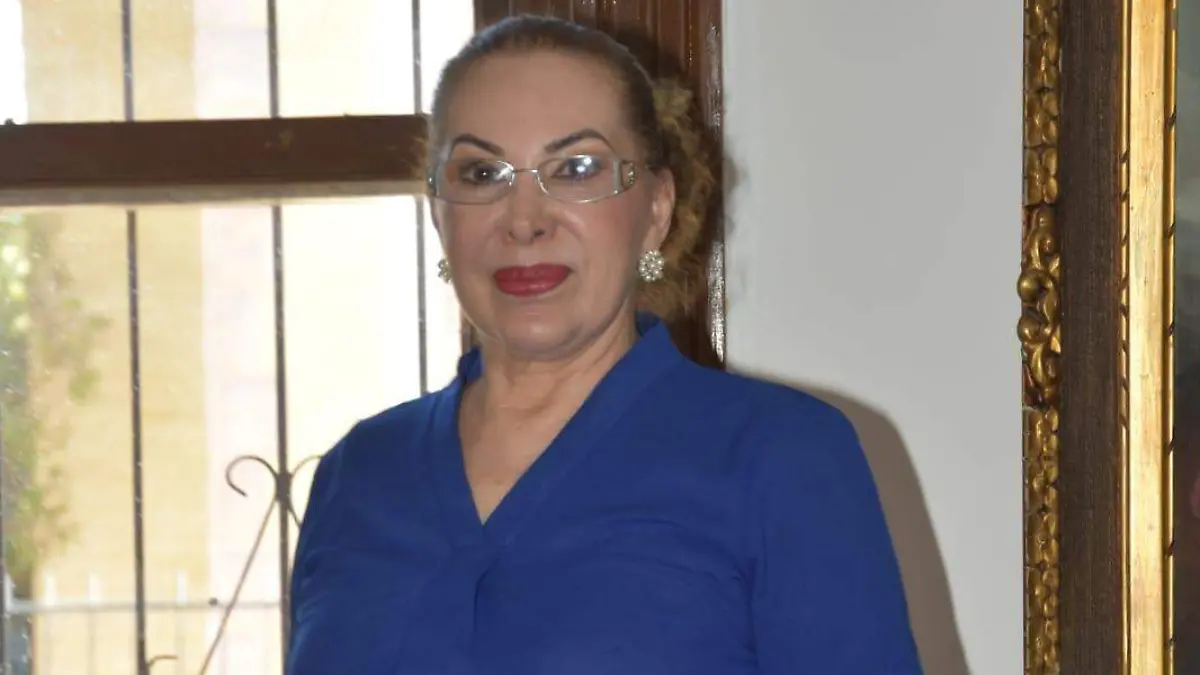 Rosa María Breach Velducea