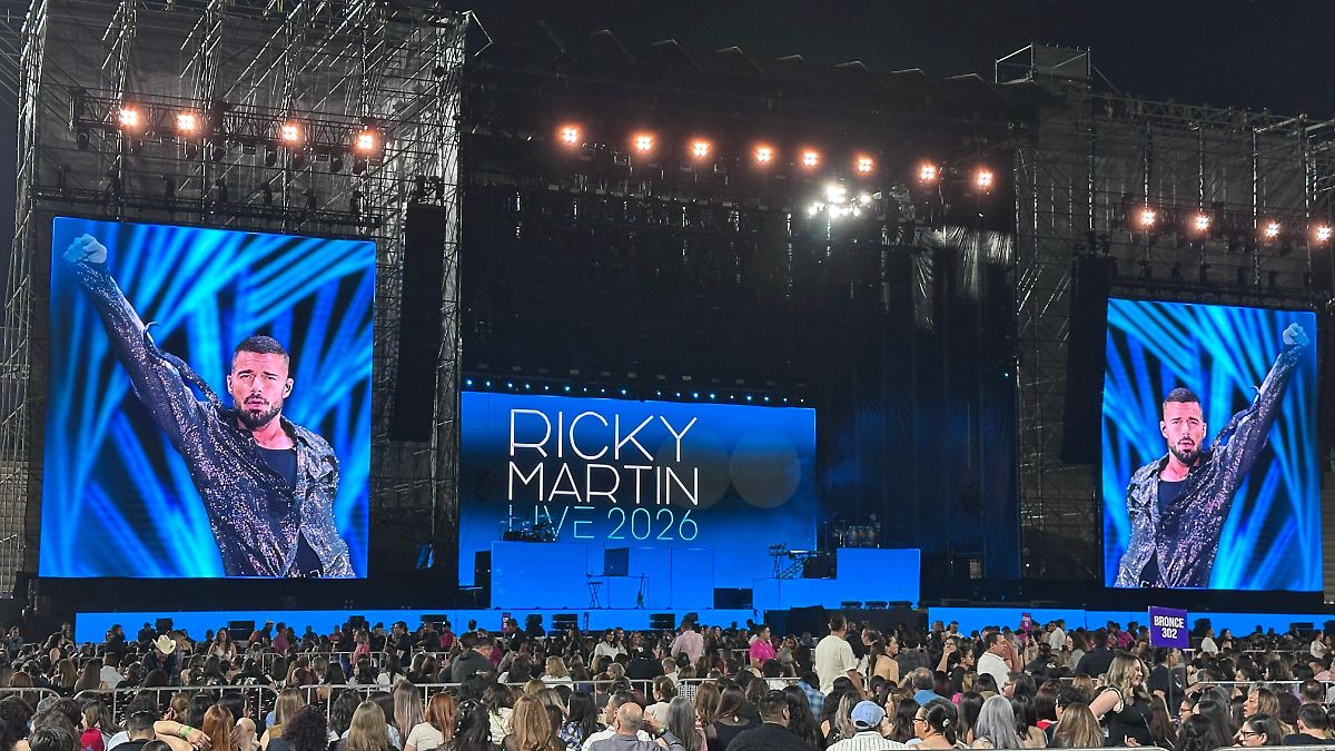 ¡Listos para bailar! Chihuahuenses acuden a concierto de Ricky Martin en el Monumental – El Heraldo de Chihuahua