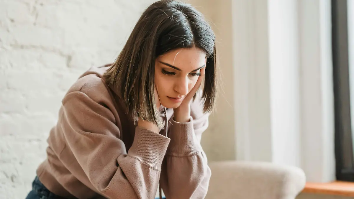 pexels-liza-summer-6382660