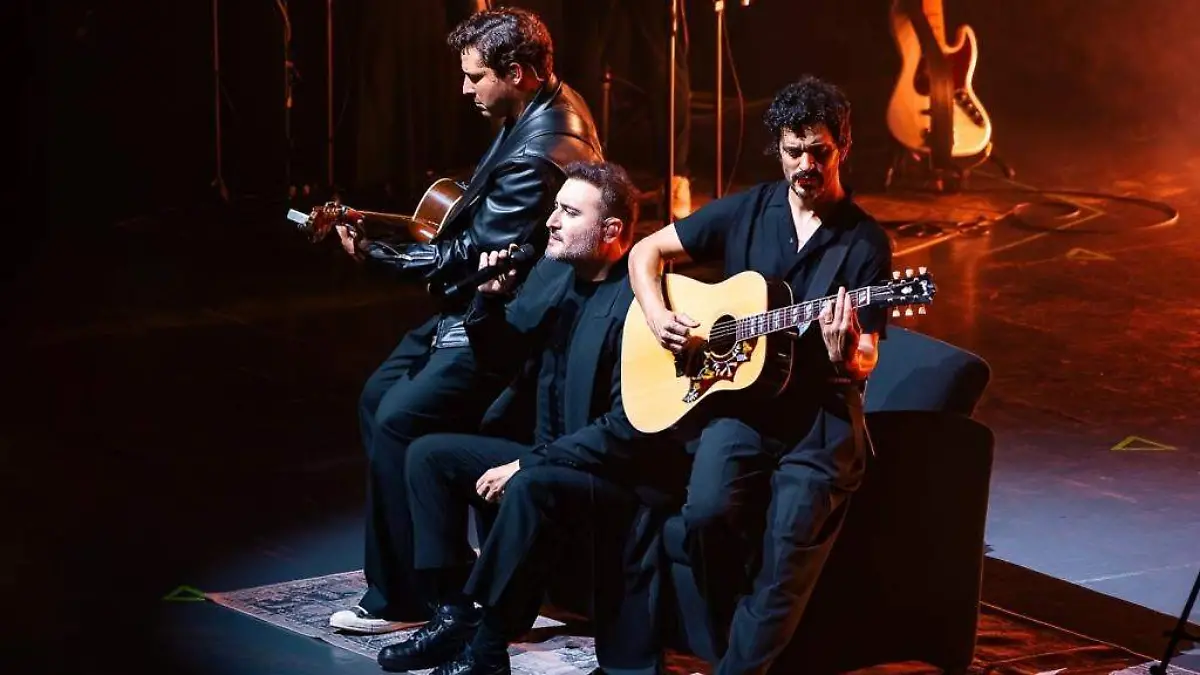 FOTO FACEBOOK REIK (1)