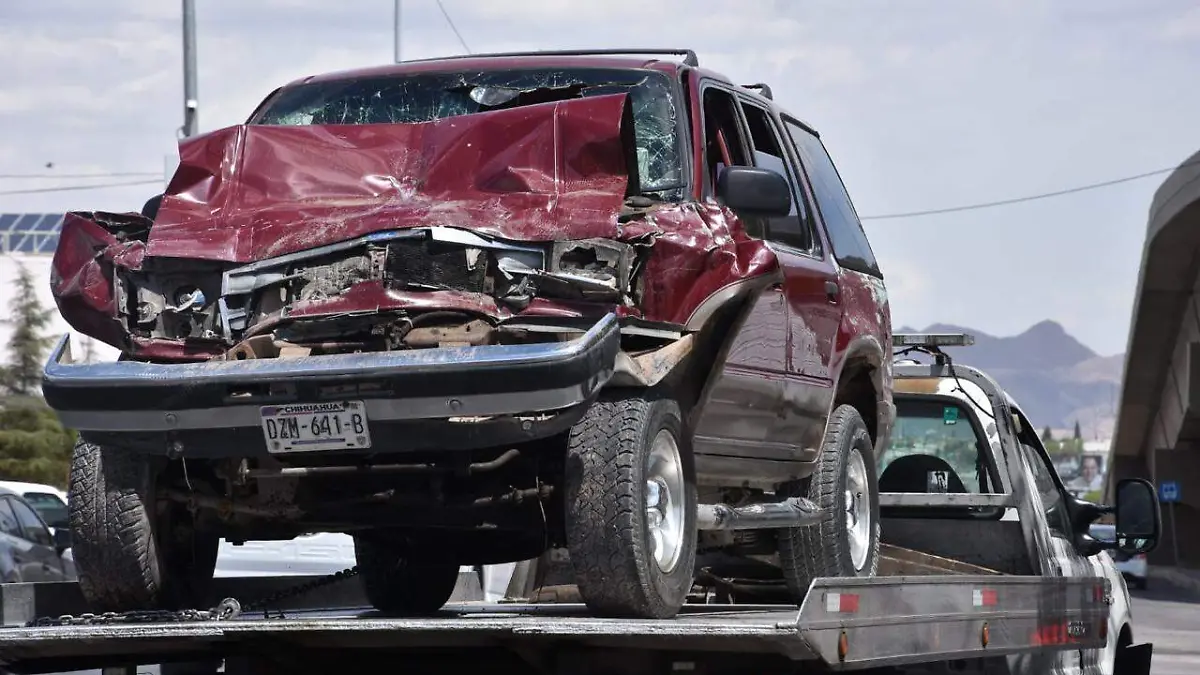 Choque carretera Cuauhtémoc (2)