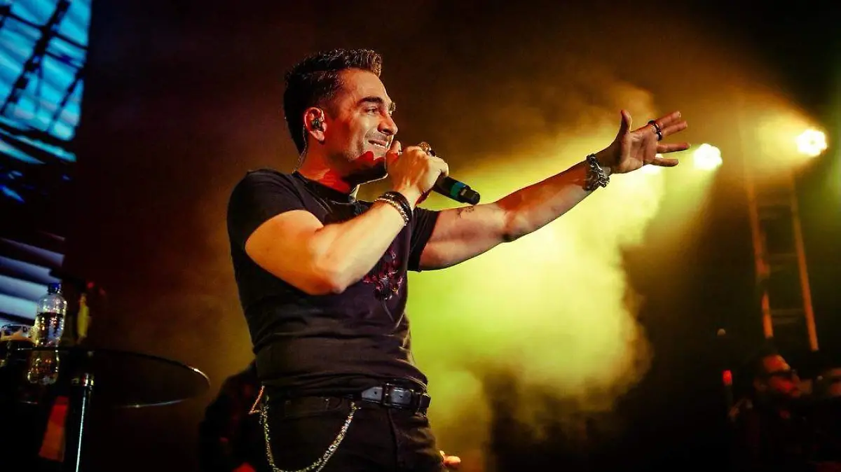 FOTO FACEBOOK OMAR CHAPARRO