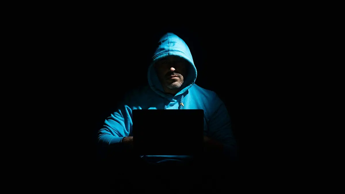 pexels-john-tekeridis-21837-19285776