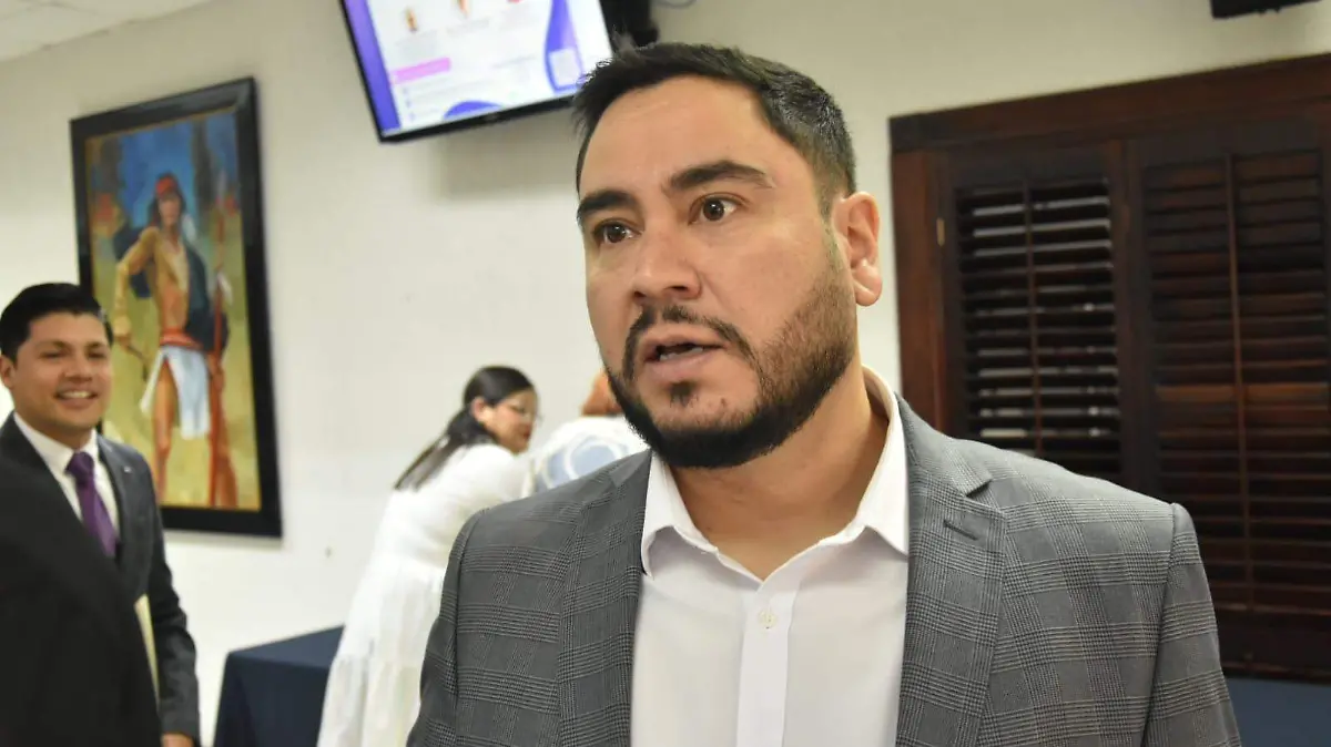 Consejero IEE Luis Gutiérrez