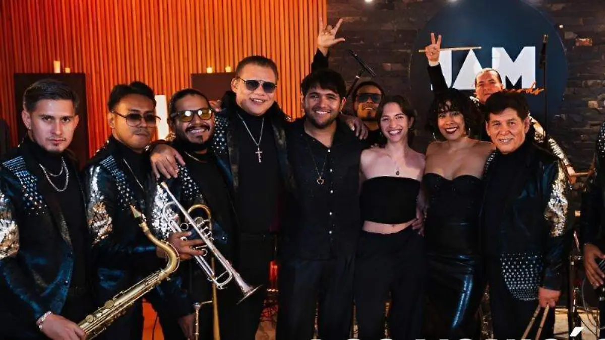 FOTO FACEBOOK JOHNNY AYVAR (1)