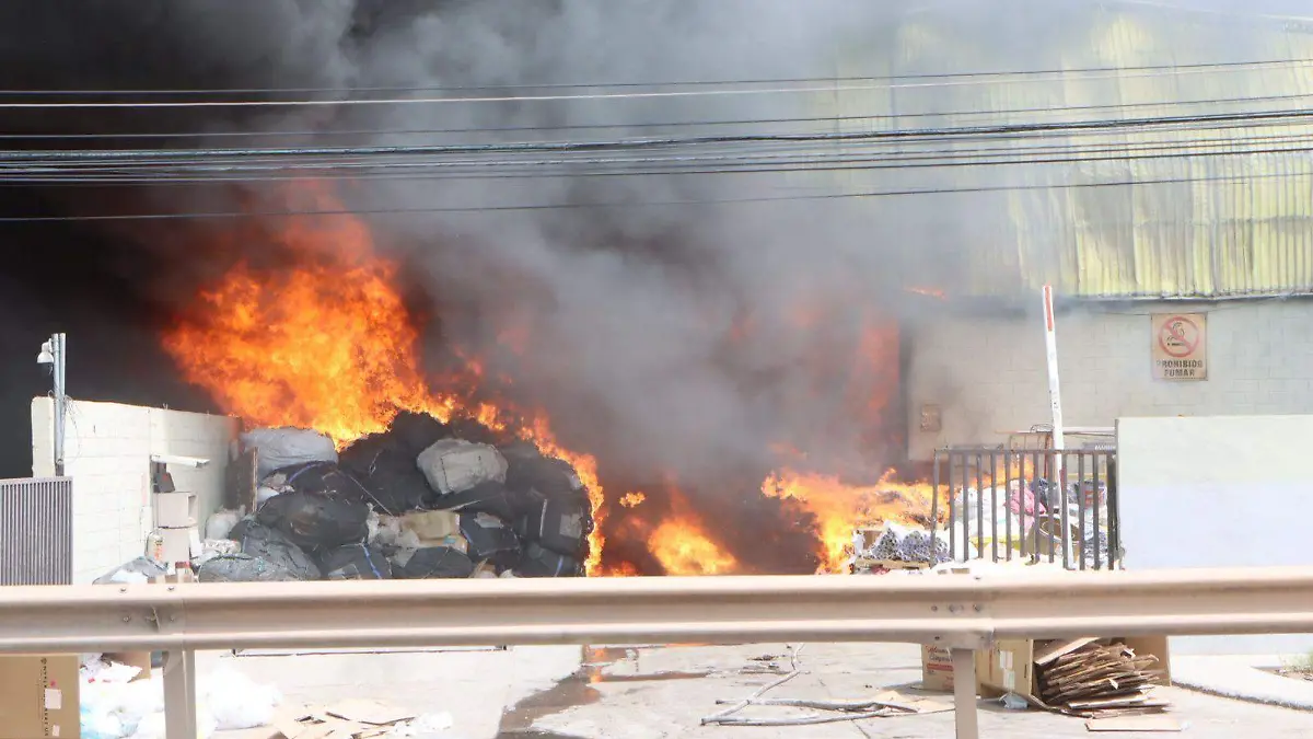 Incendio recicladora (1)