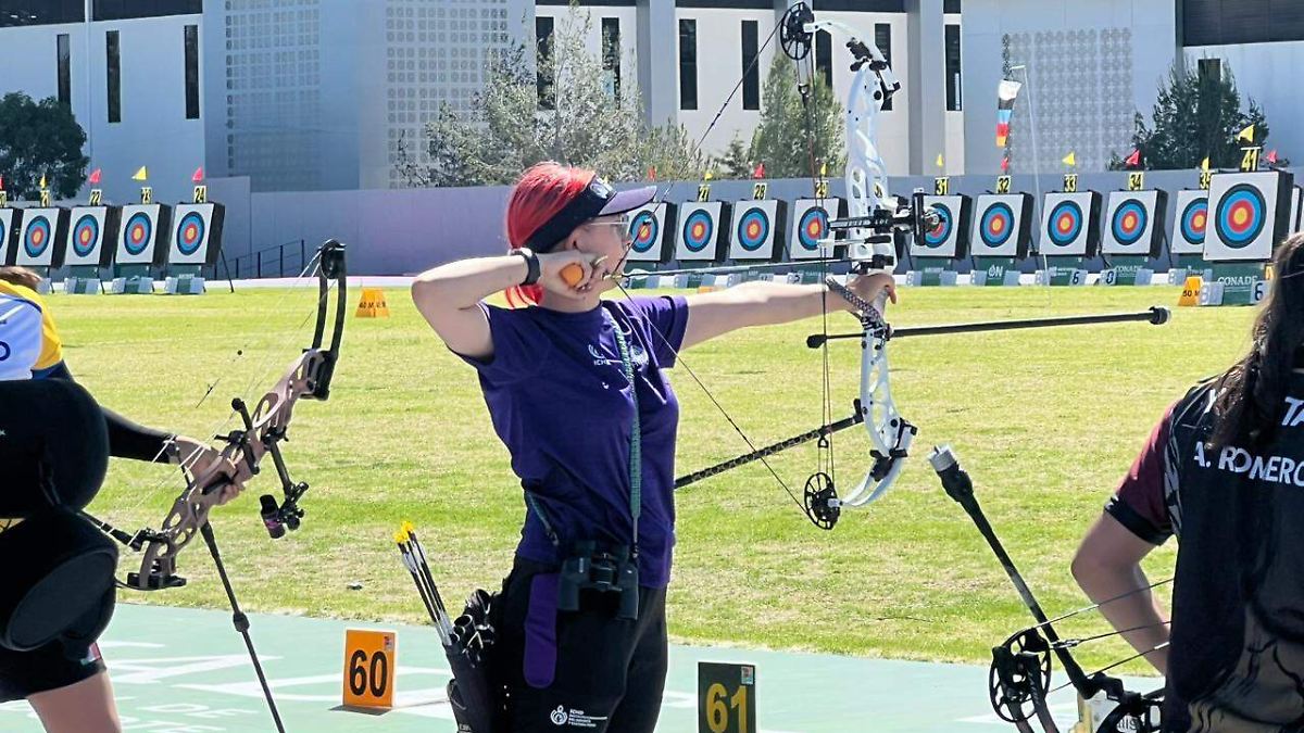 Chihuahua Wins Double Bronze in Archery