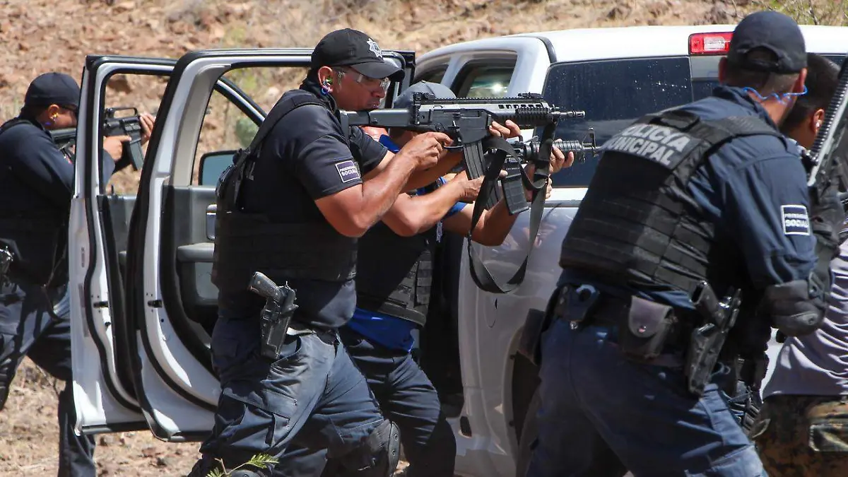 Policias armados
