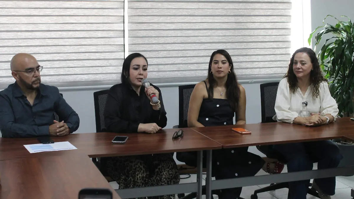Invitaron a todo el público