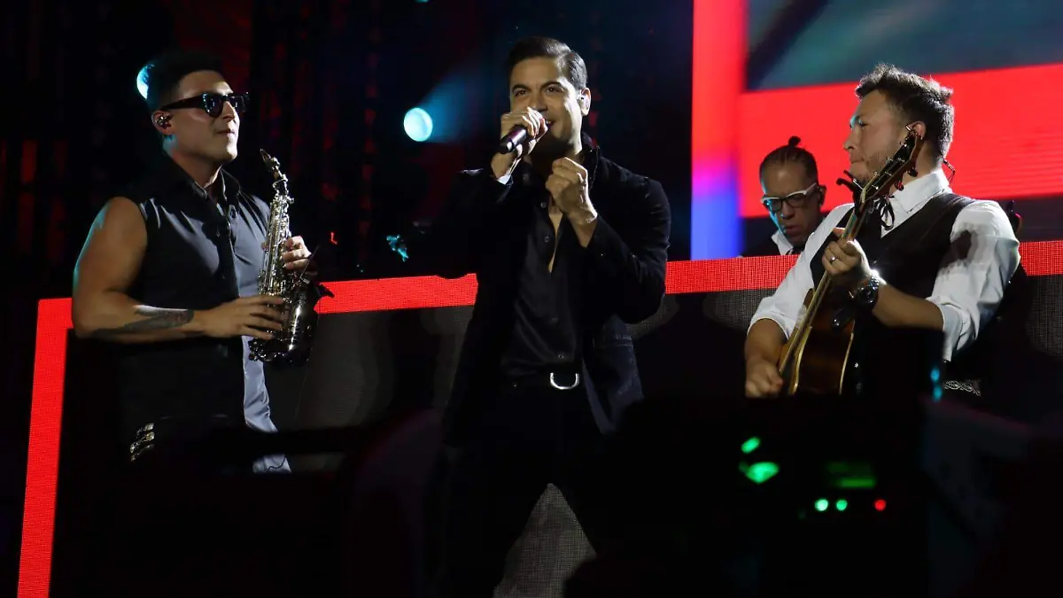 CARLOS RIVERA