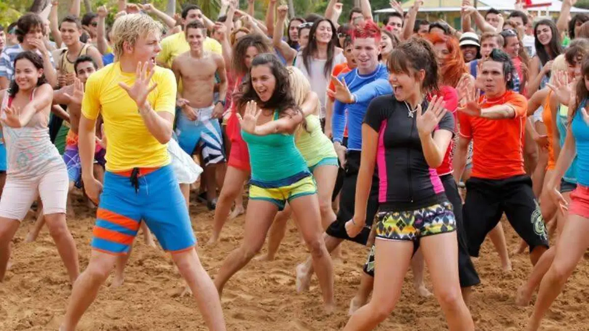 FOTO FACEBOOK Teen Beach Movie
