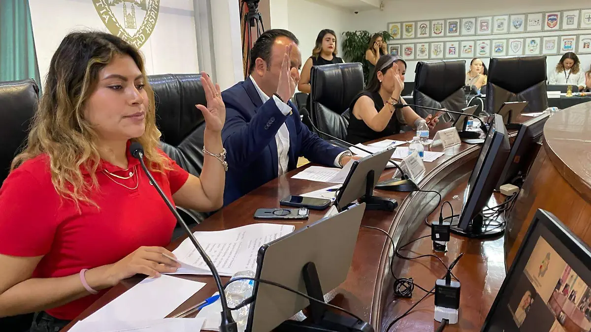 Diputados aprueban periodo extraordinario-Oracio Chavez