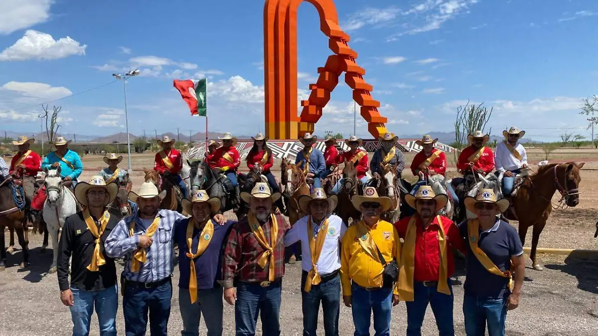 Cabalgata Leonística (2)