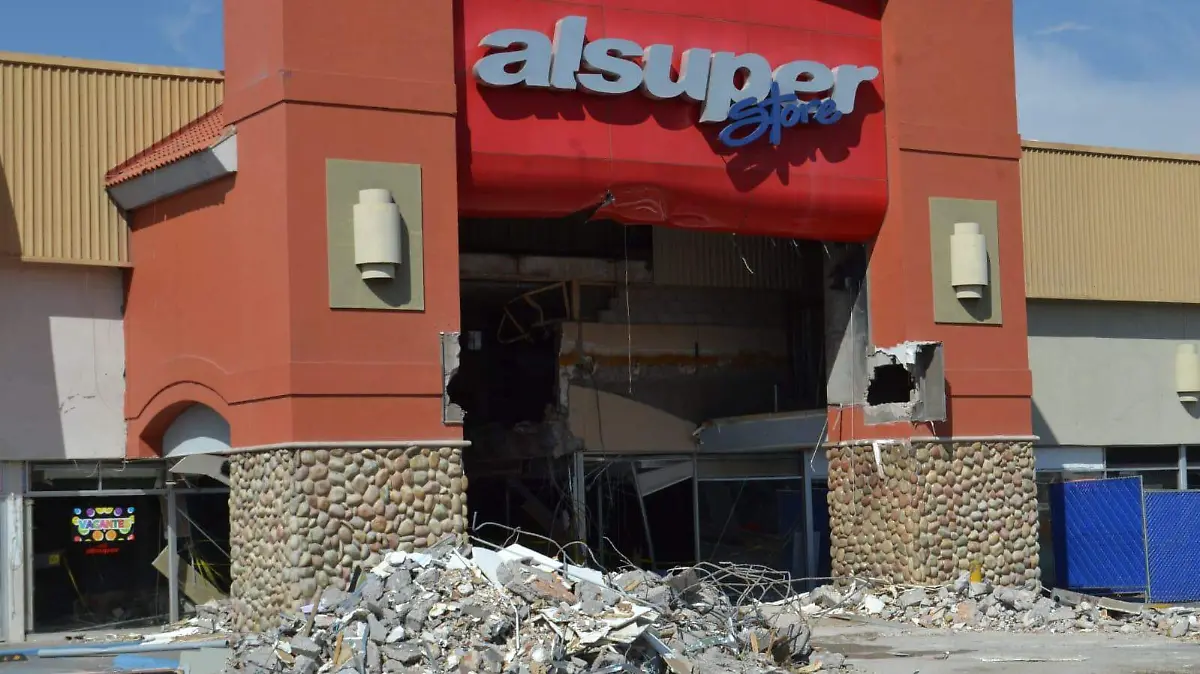 Demolición del Alsuper (1)