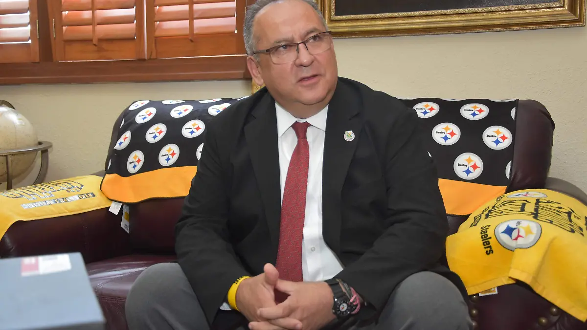 rector luis rivera campos (3)