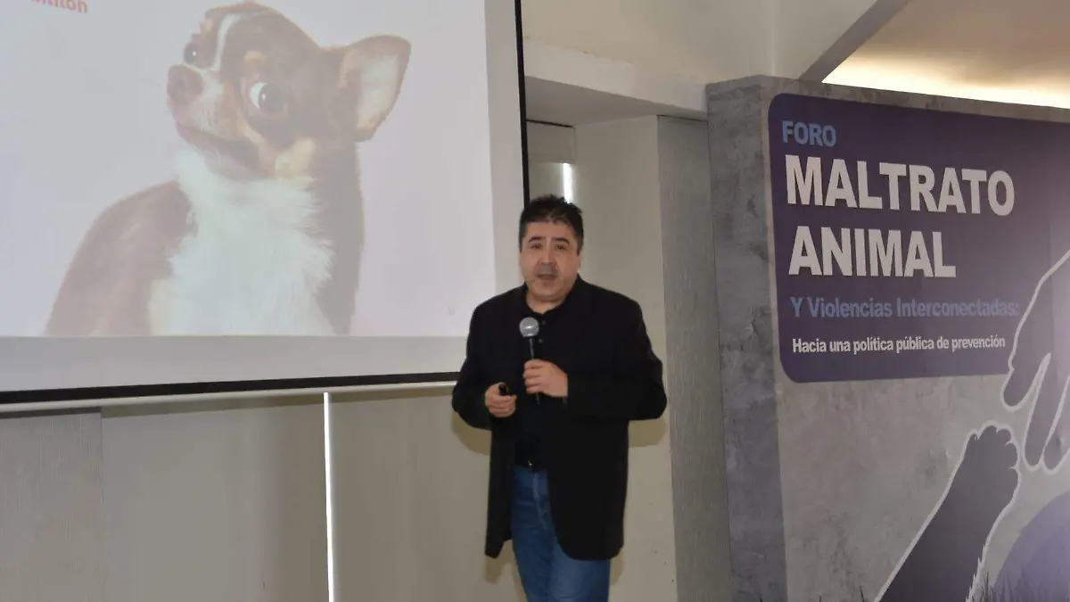 Profesor Jesús Vaca (2)