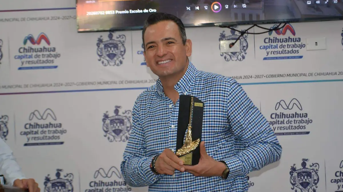 Galardón Escoba de Oro (2)