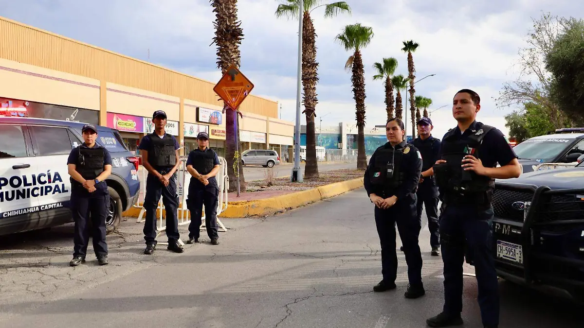 Operativo en la glorieta de Pancho Villa (2)