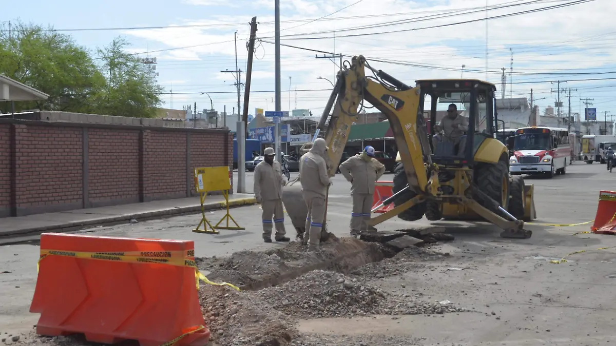 Maquinaria pesada zanja