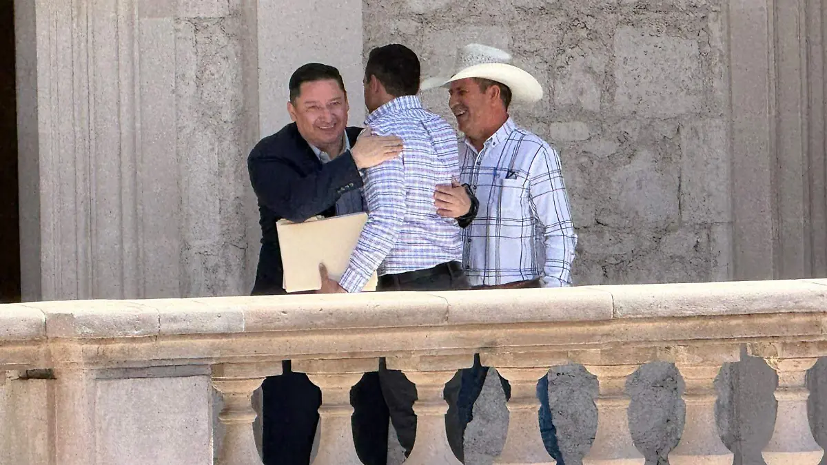 diputados en palacio