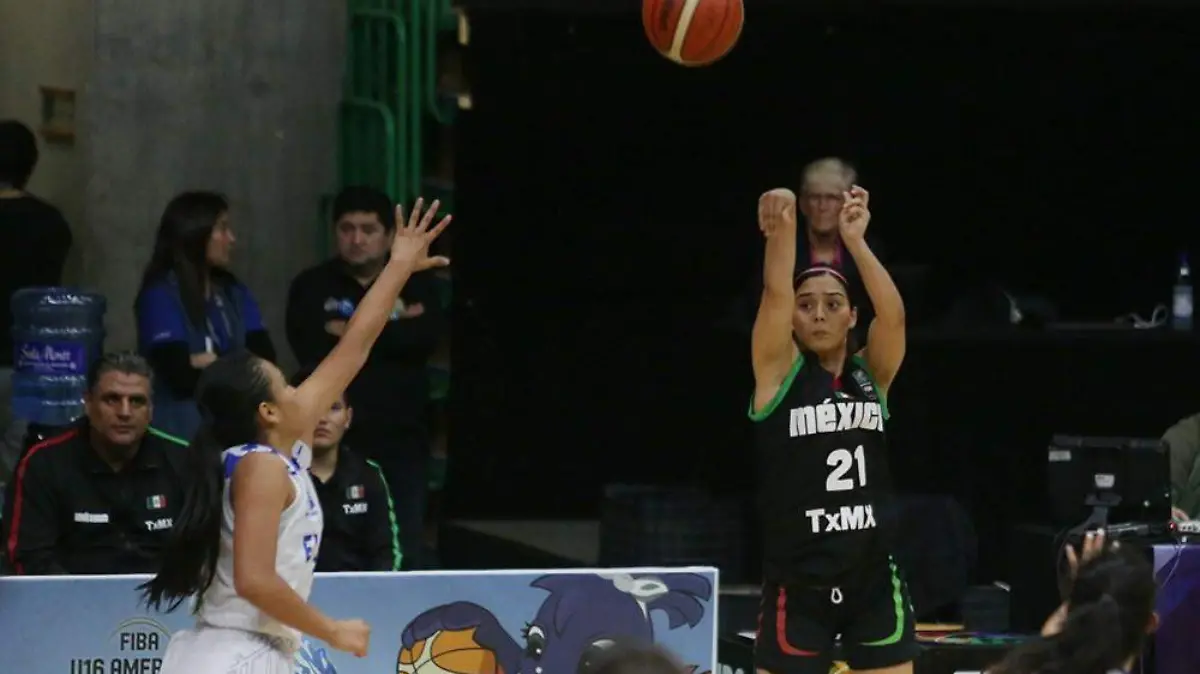 Juarense en el juego contra El Salvador