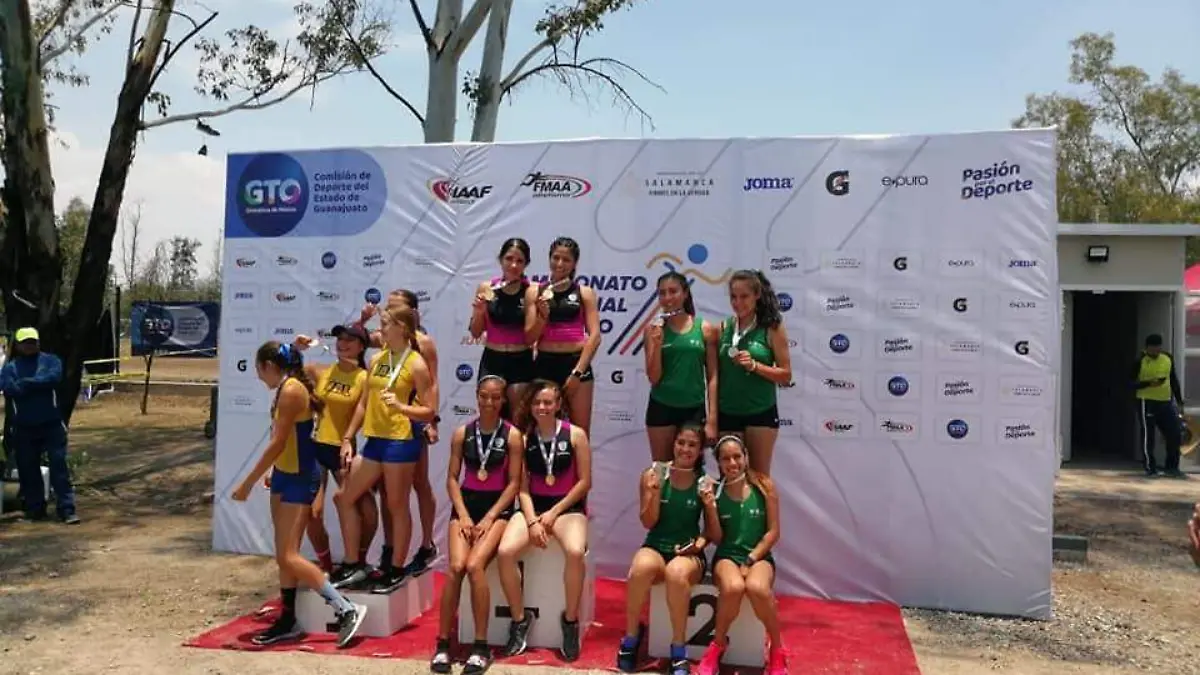 Relevo con deportistas juarenses en Gto