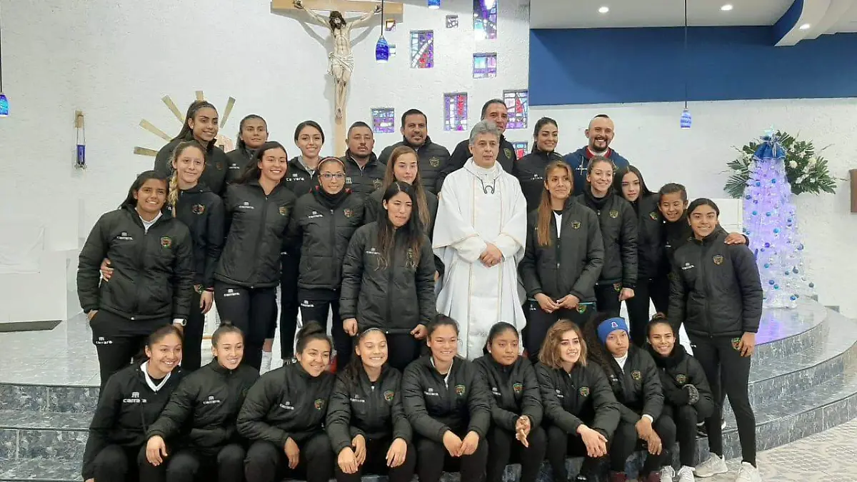 bravas en iglesia