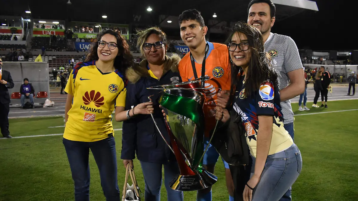 vargas con su familia 