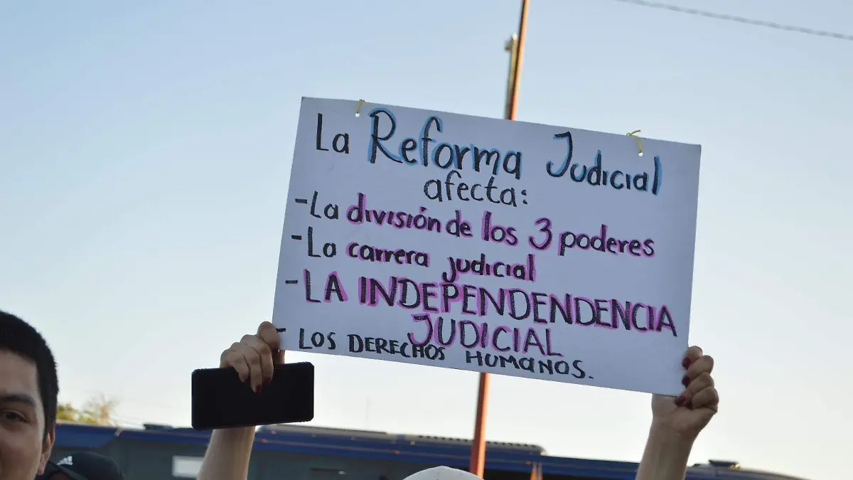 puente internacional Córdova-Américas cerrado por marcha