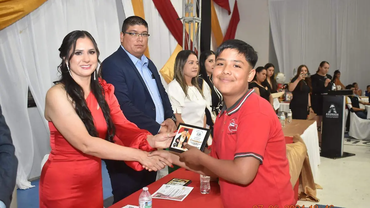 graduación 8 de mayo