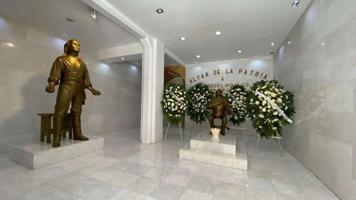 altar de la patria miguel hidalgo