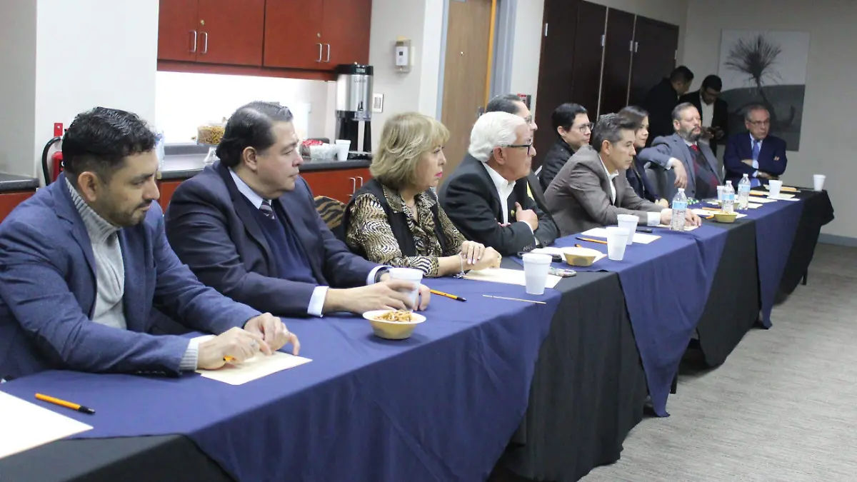 REUNIÓN CON GILBERTO LOYA