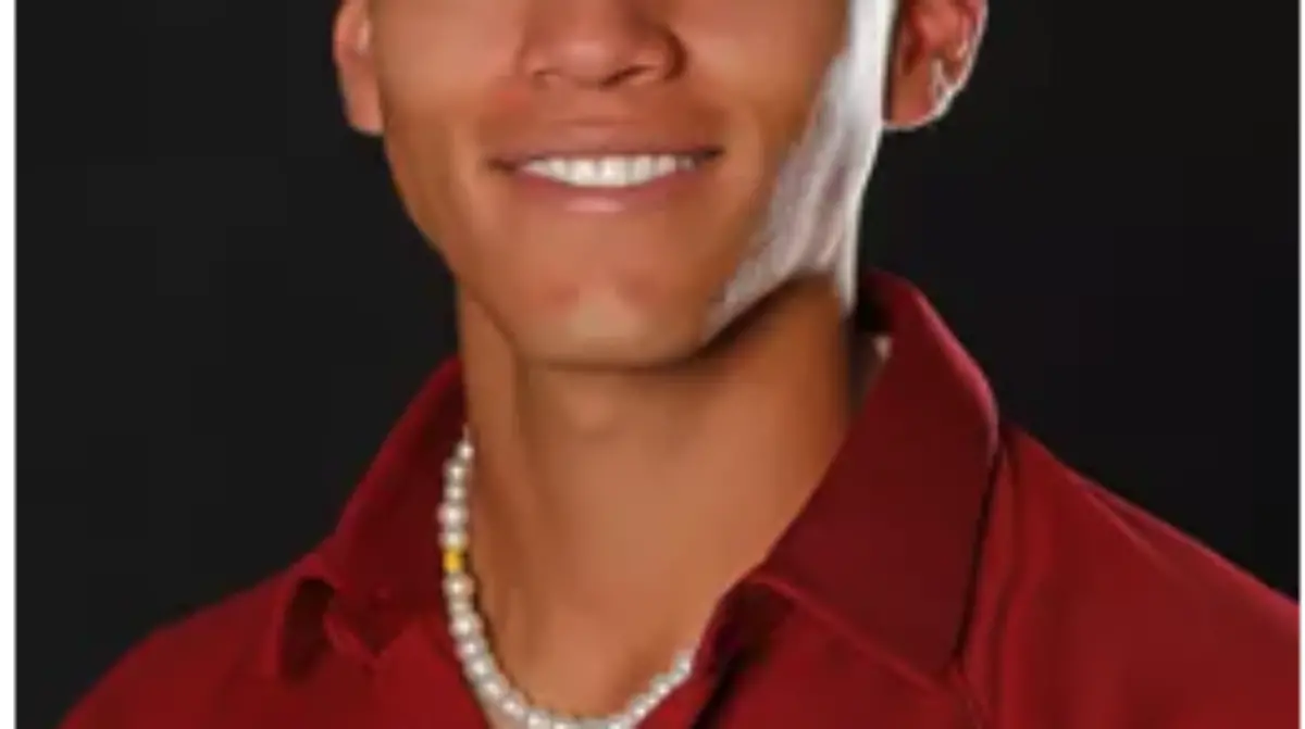 Sammy Natera firma con la liga de beisbol Mesa Solar Sox