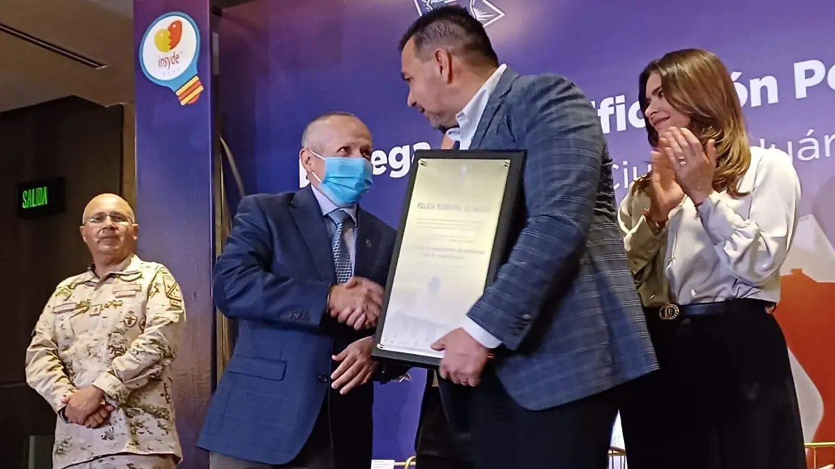 certificación policial 