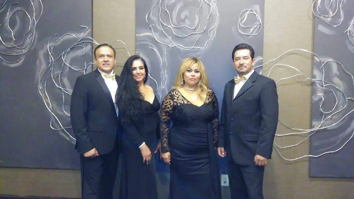 20 GRUPO SILUETA 1