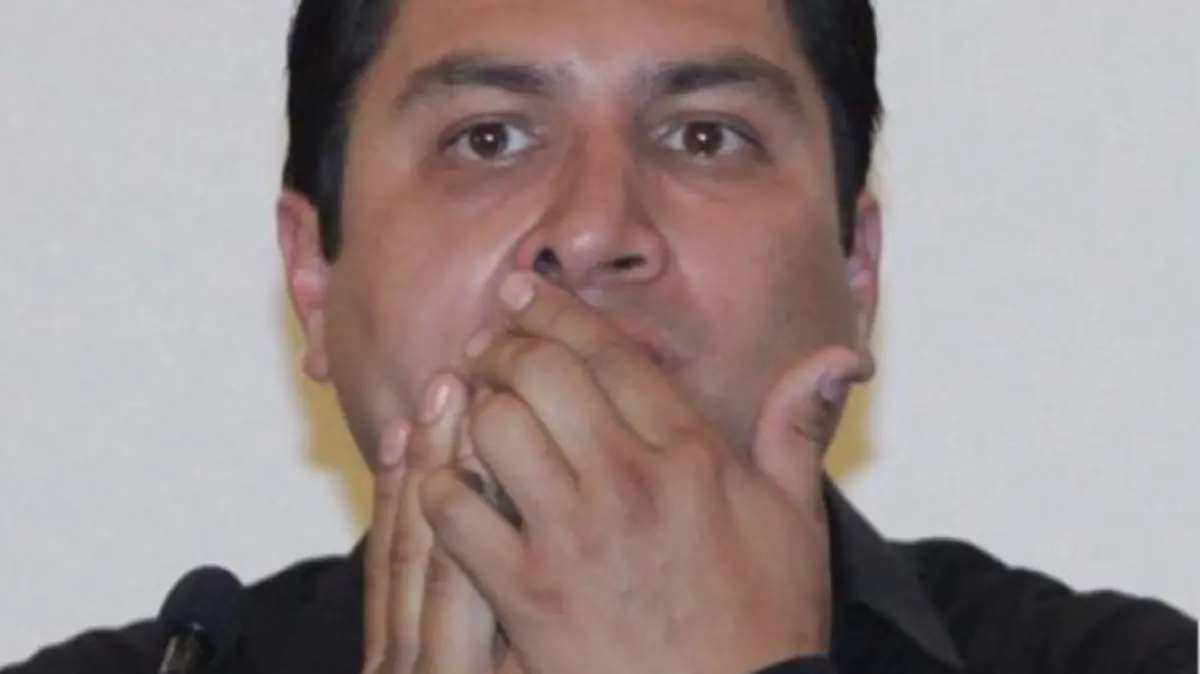 19 JULION ALVAREZ 1