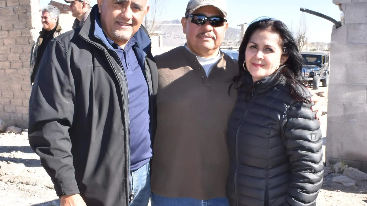 Gabriel, Miguel y Rosario (1)-1