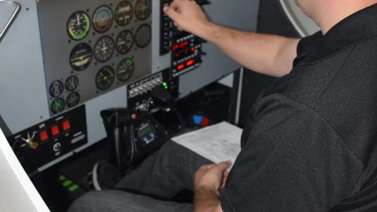 fabrican en chihuahua implementos de un avion 