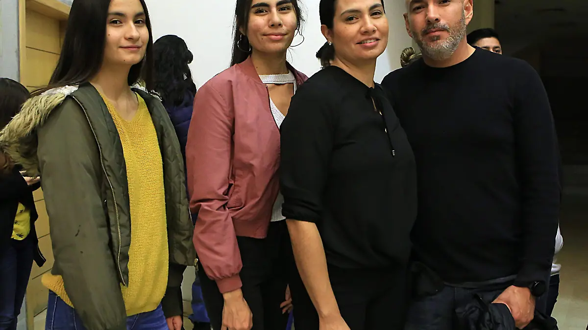 01FRIDA MARITZA MARIBEL LUIS  