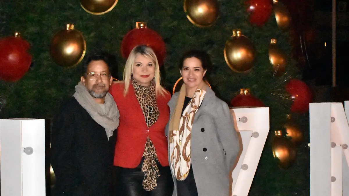 Hector, Jaqueline y Linda (2)