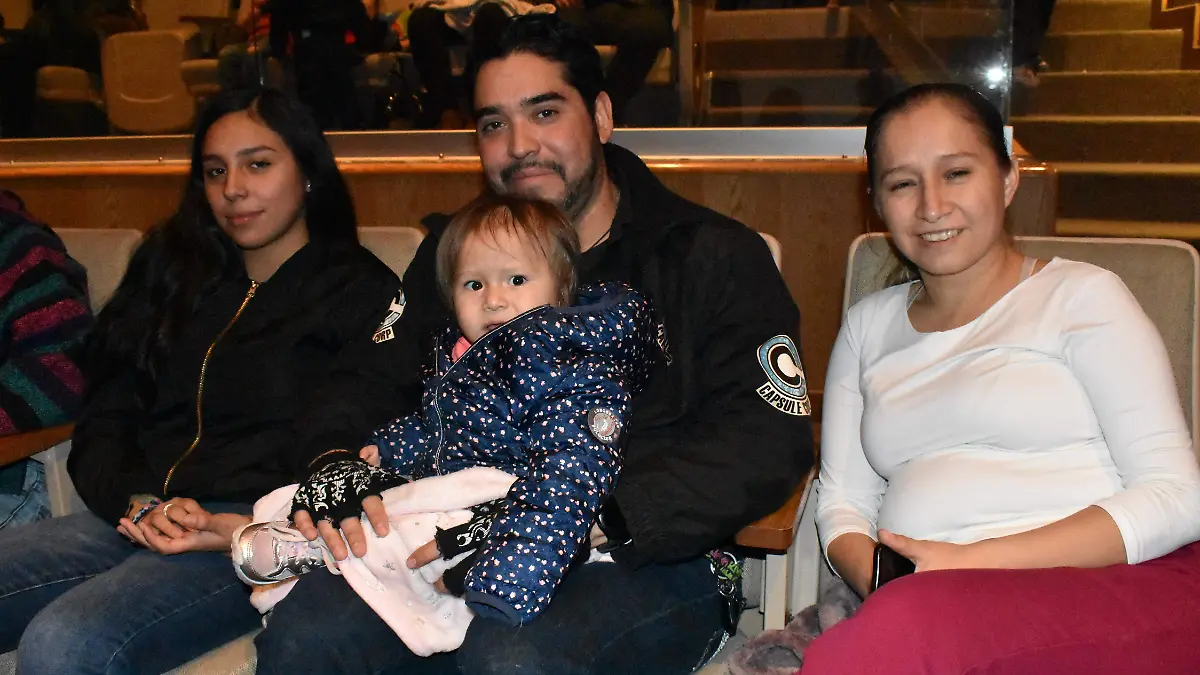 Jose Luis, Valentina, Viviana y Dayani (2)