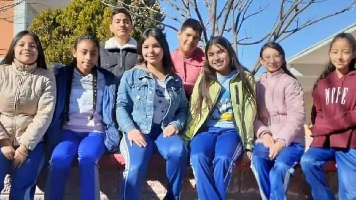 1 JOVENES EN EL TEATRO 1